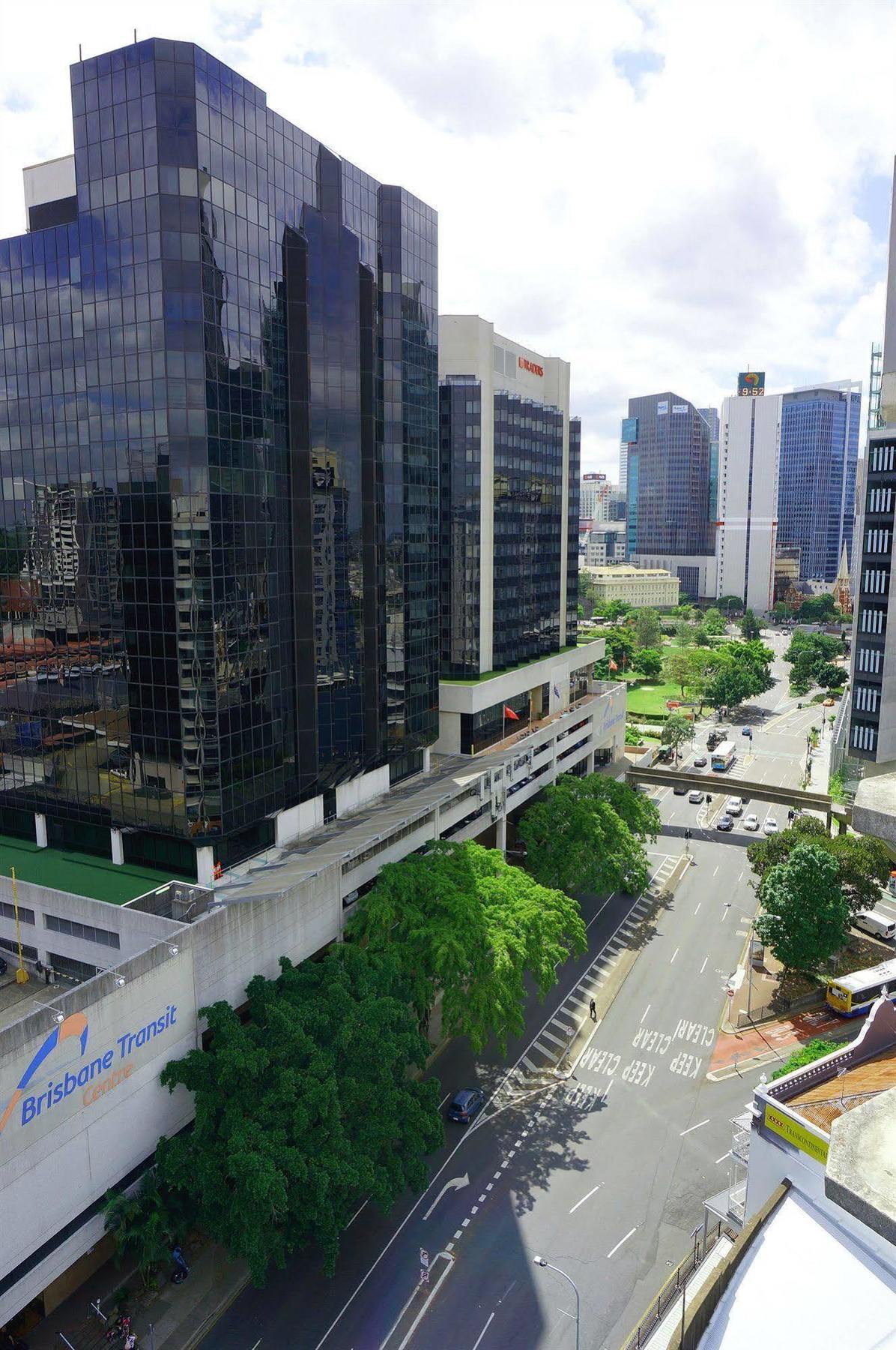 แอบบีย์ ออน โรมา อพาร์ตเมนท์ Aparthotel บริสเบน ภายนอก รูปภาพ